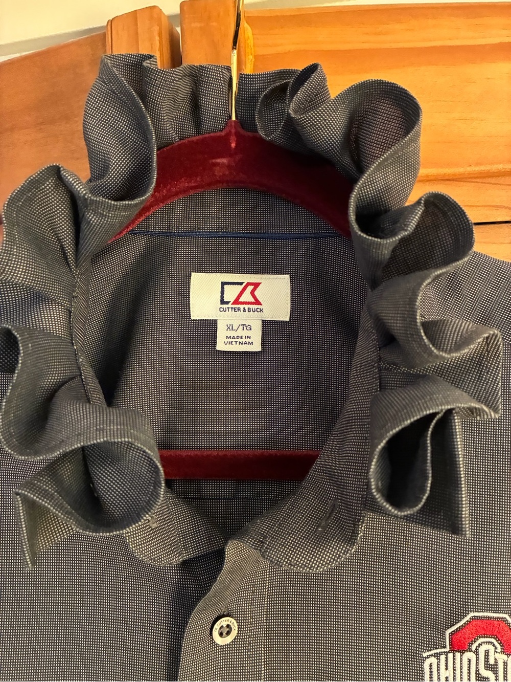 Ohio State Black Ruffle-Collar Button-Down Shirt - Picture 6 of 6
